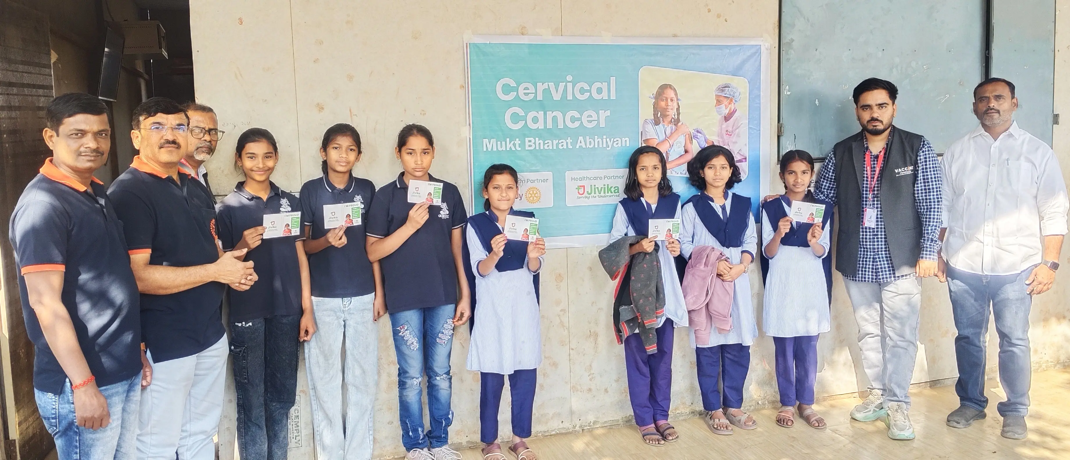 गुरुकुल विद्यामंदिर गोखळी येथे विद्यार्थिनींसाठी मोफत गर्भाशय कर्करोग लसीकरण अभियान